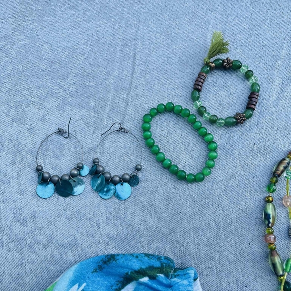 Forever 21 Colorful Leaf Print Romper - Picture 5 of 7